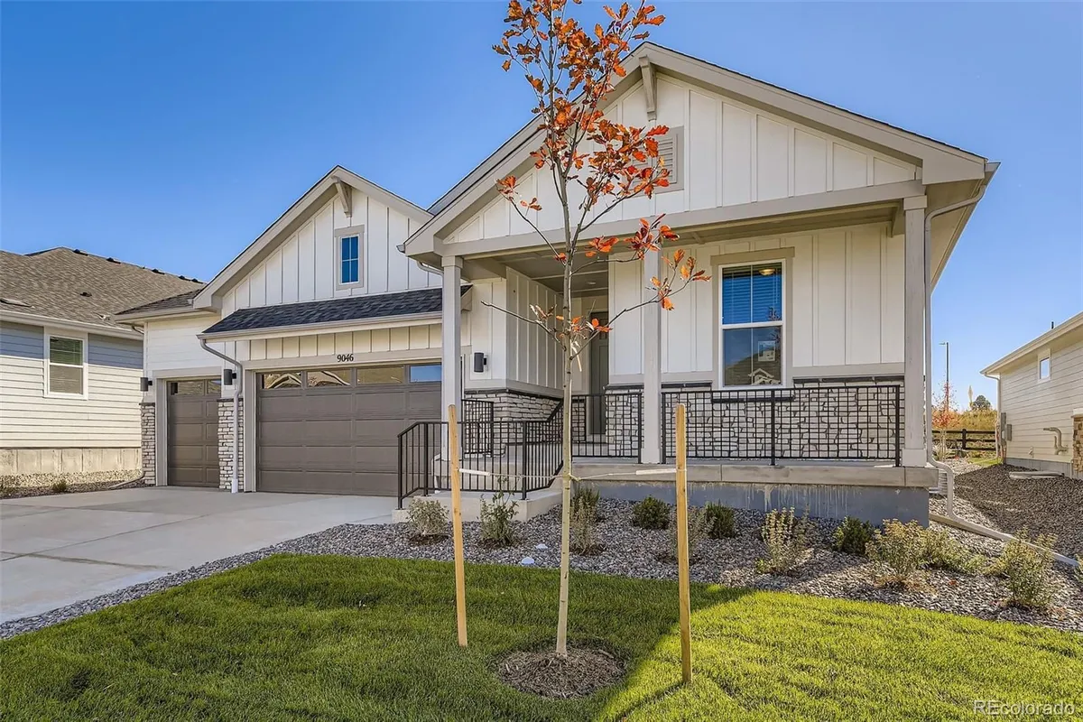Property Slideshow image 1 of 28 | 9046 s shawnee ct, Aurora, CO, 80016
