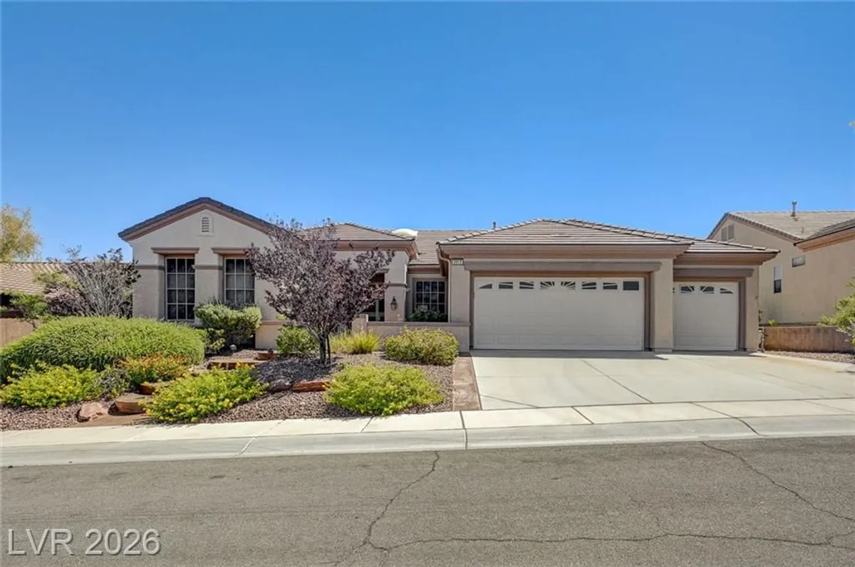 Property Slideshow image 1 of 98 | 2012 oliver springs st, Henderson, NV, 89052
