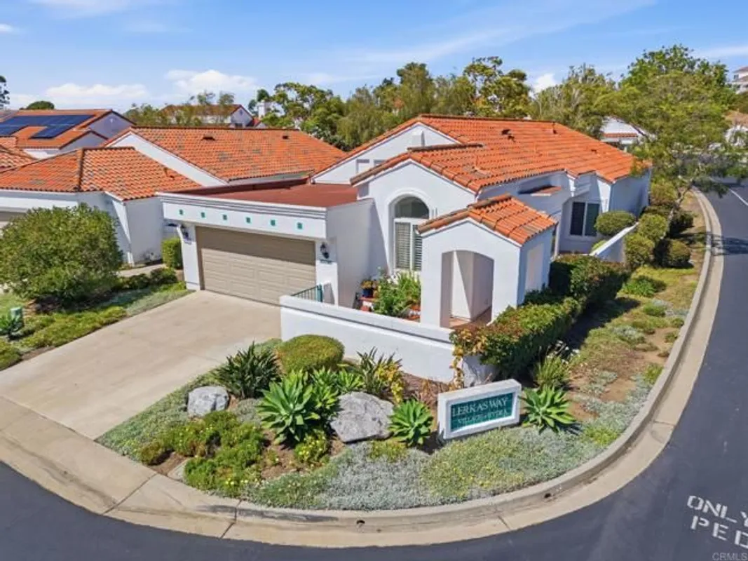 Property Slideshow image 1 of 58 | 4950 lerkas way, Oceanside, CA, 92056