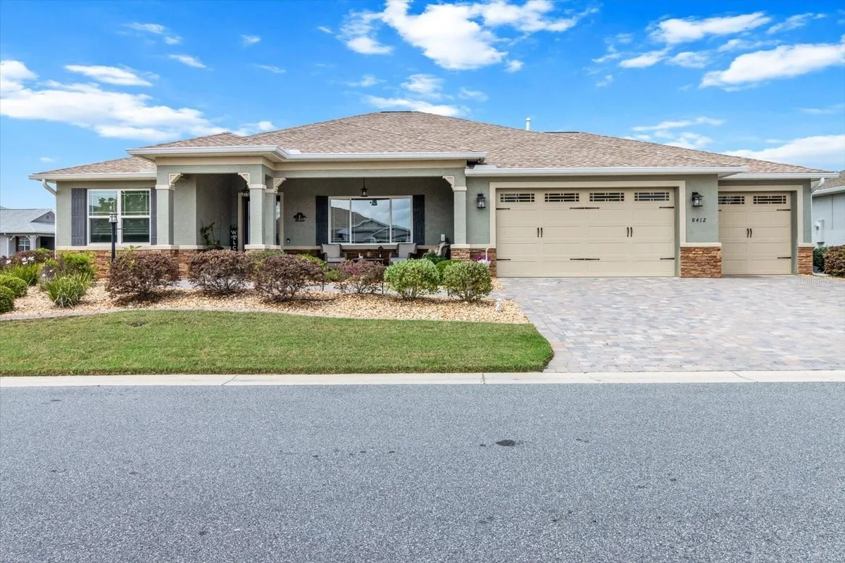 Property Slideshow image 1 of 45 | 8412 sw 93rd cir, Ocala, FL, 34481