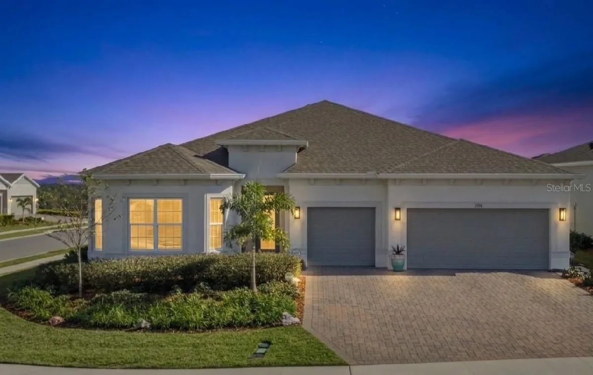 Property Slideshow image 1 of 52 | 1596 evening summit cir, Minneola, FL, 34715