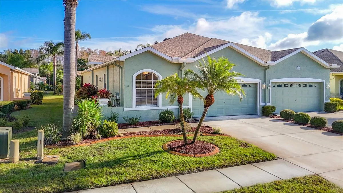 Property Slideshow image 1 of 40 | 12200 putter green ct, New Port Richey, FL, 34654