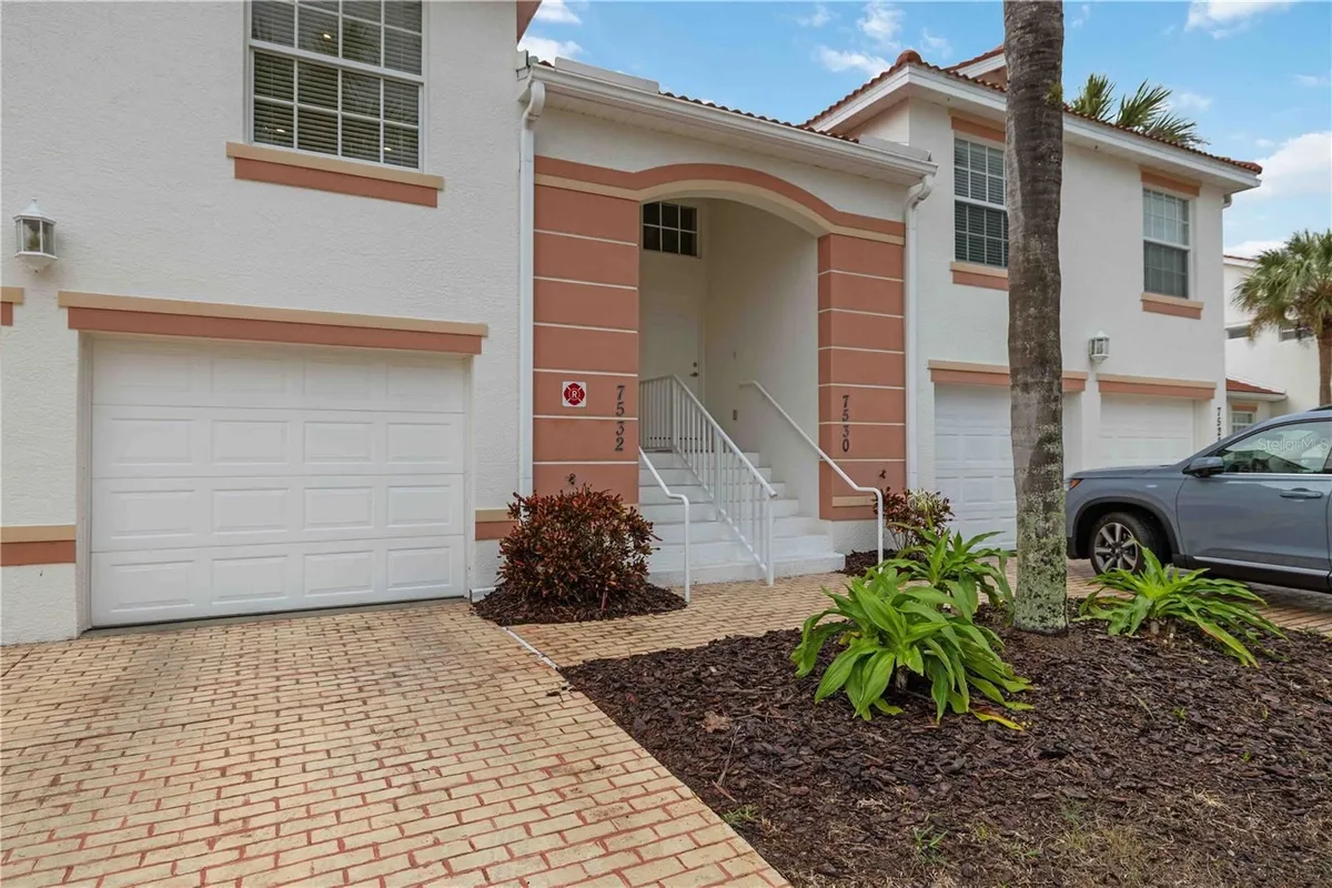 Property Slideshow image 1 of 32 | 7532 marsh orchid cir 8-201, Bradenton, FL, 34203