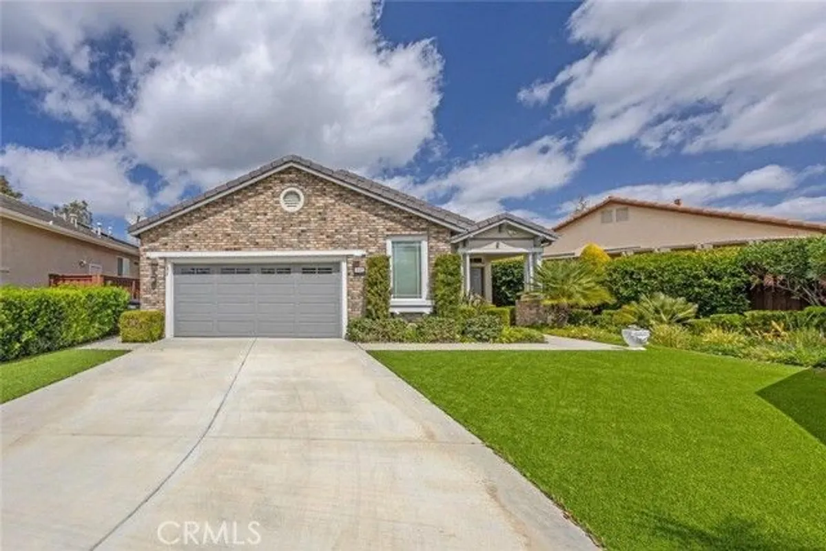 Property Slideshow image 1 of 48 | 7692 dutra dr, Hemet, CA, 92545