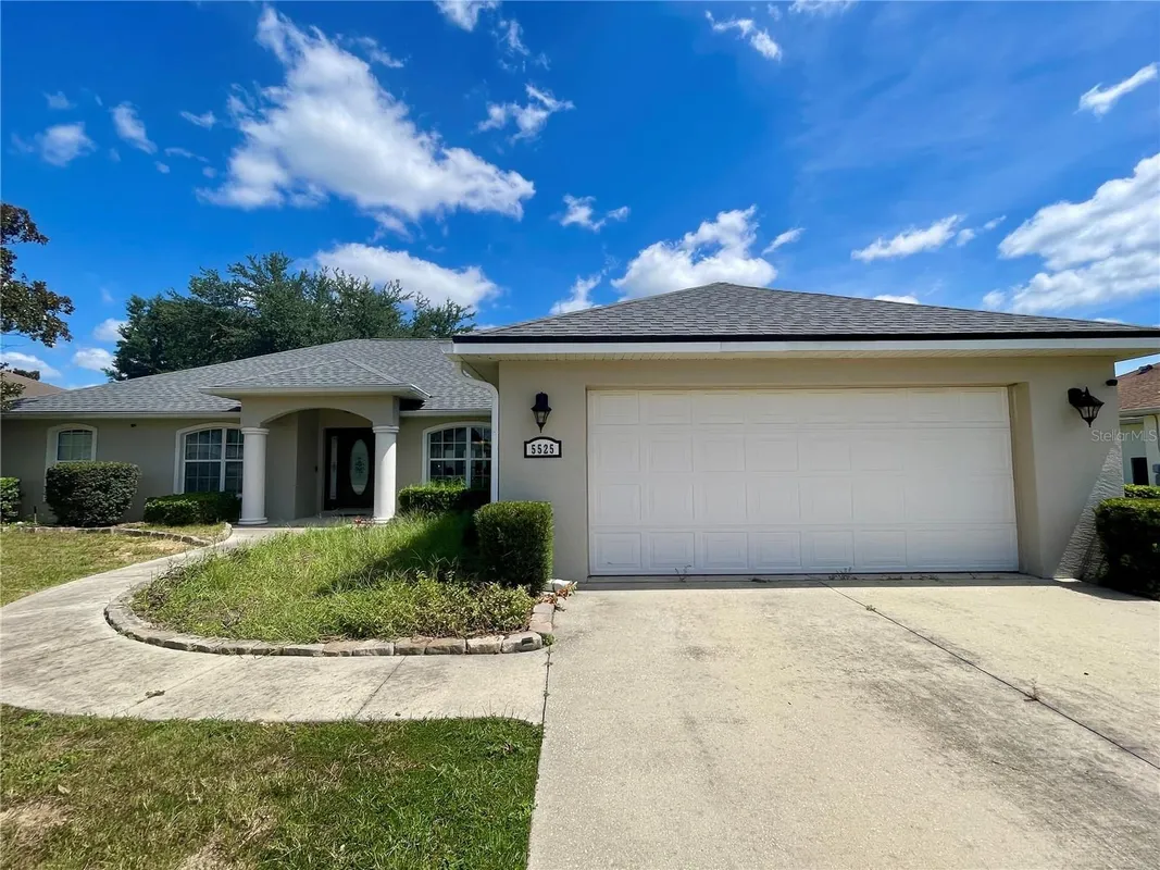 Property Slideshow image 1 of 43 | 5525 sw 89th pl, Ocala, FL, 34476