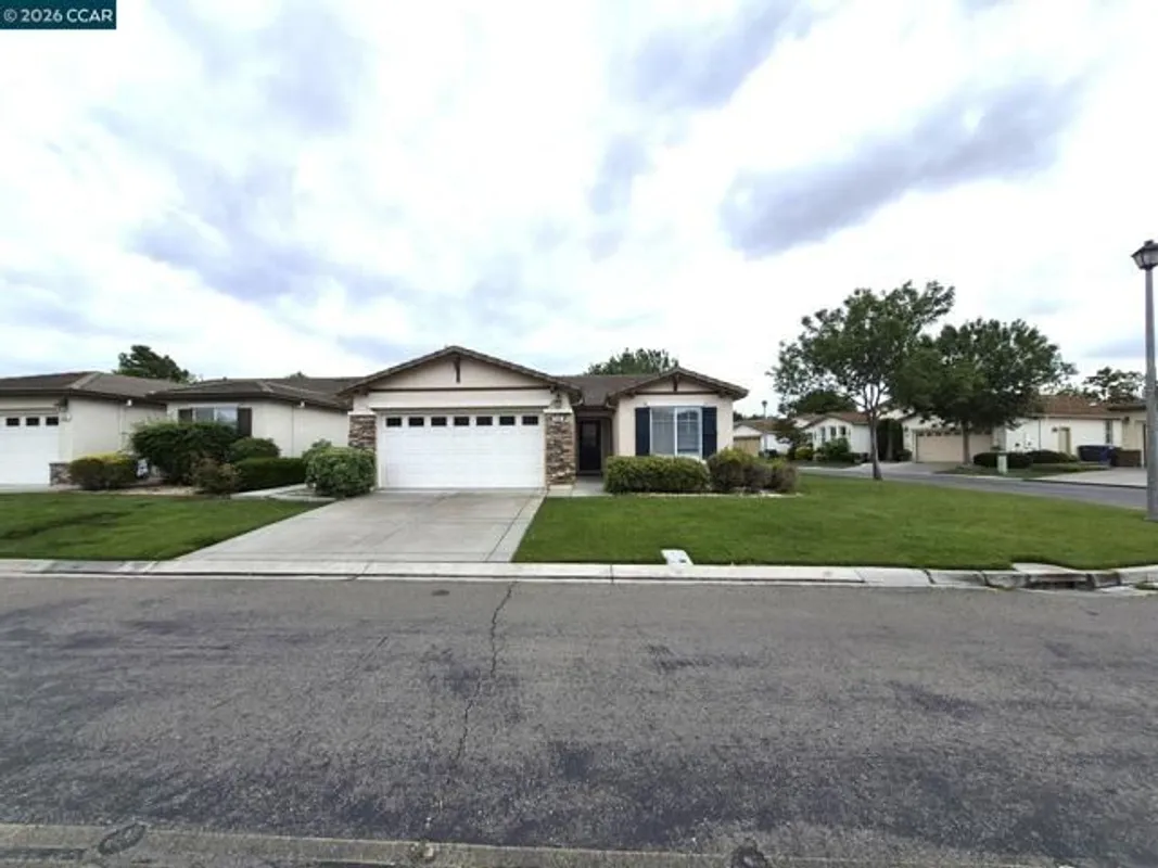 Property Slideshow image 1 of 49 | 200 springhill dr, Rio Vista, CA, 94571