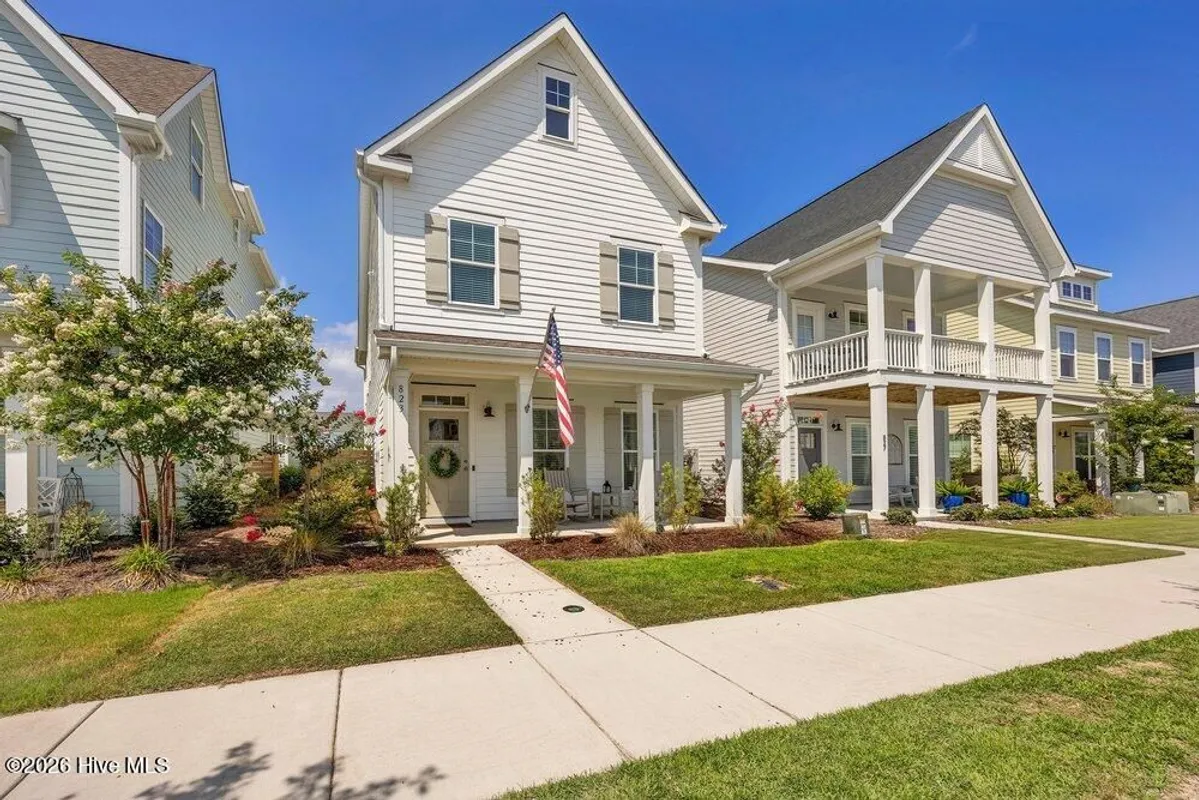 Property Slideshow image 1 of 68 | 823 edgerton dr, Wilmington, NC, 28412