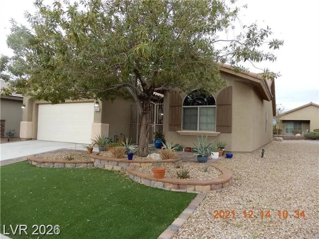 Property Slideshow image 1 of 18 | 6092 fox creek ave, Las Vegas, NV, 89122