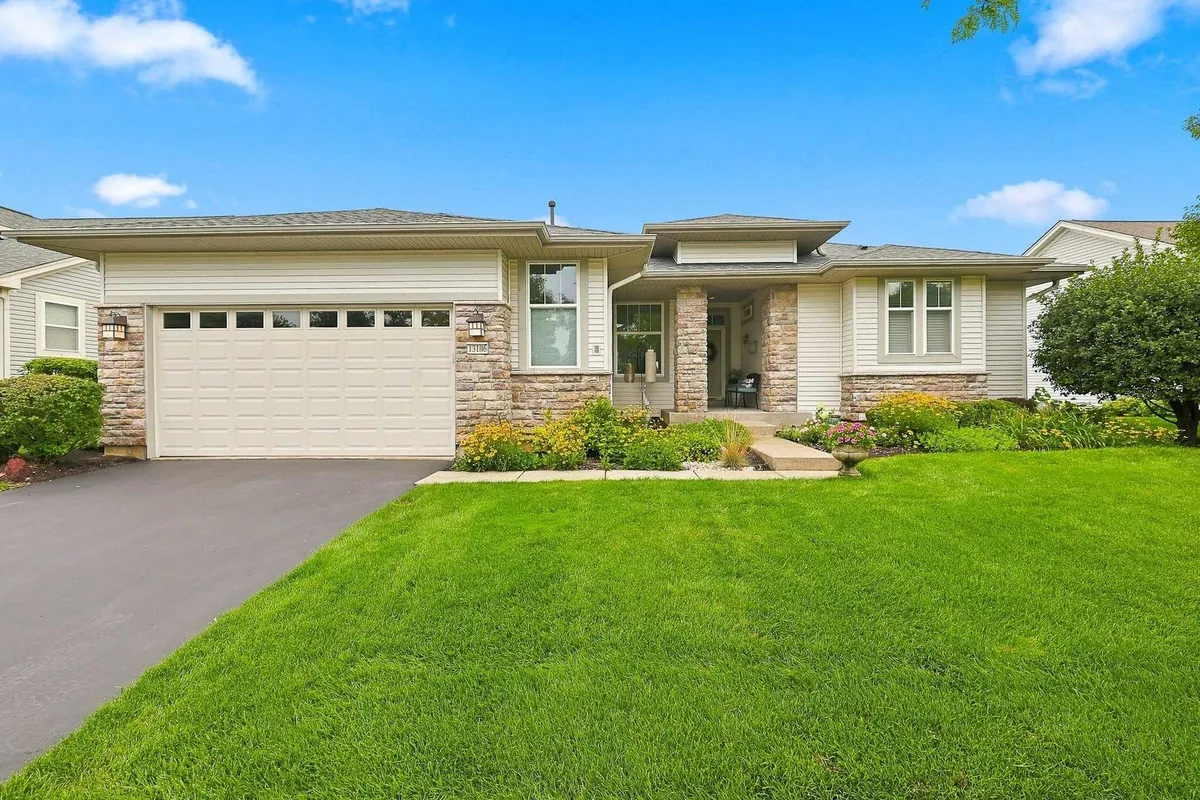 Property Slideshow image 1 of 1 | 13106 eakin creek ct, Huntley, IL, 60142