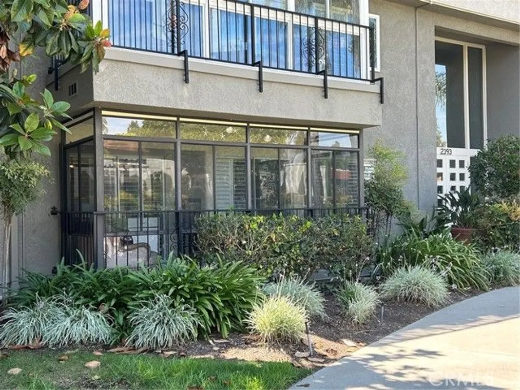 Property Slideshow image 1 of 20 | 2393 via mariposa w 1-g, Laguna Woods, CA, 92637