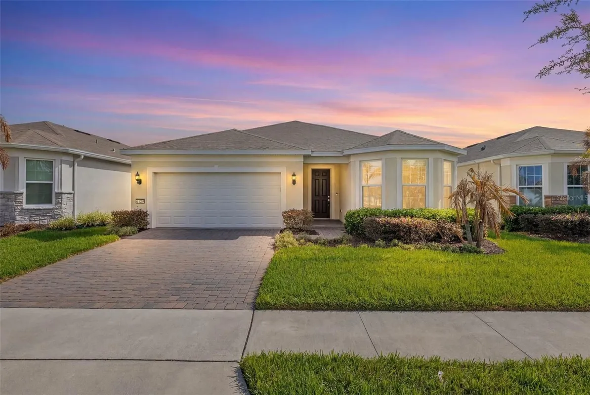 Property Slideshow image 1 of 89 | 6129 blue pond way, St Cloud, FL, 34771