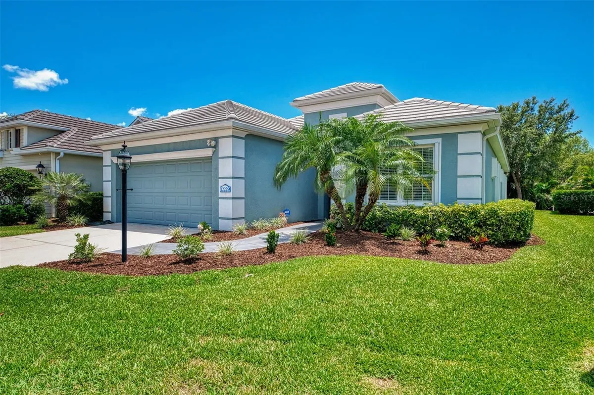 Property Slideshow image 1 of 100 | 12229 stuart dr, Venice, FL, 34293