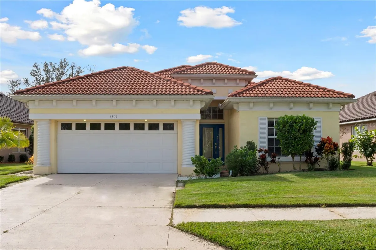 Property Slideshow image 1 of 54 | 5301 laurel oak ct, North Port, FL, 34287