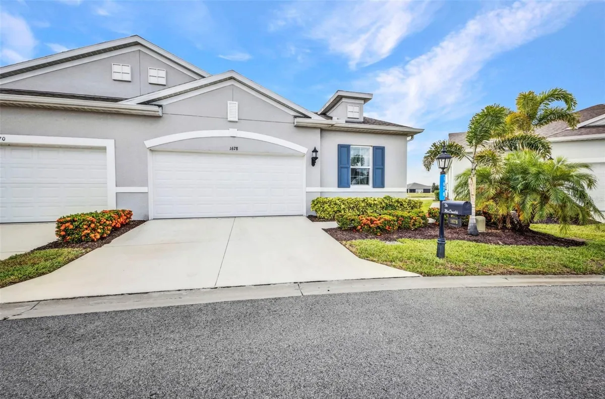 Property Slideshow image 1 of 28 | 1678 royal ct, Punta Gorda, FL, 33980