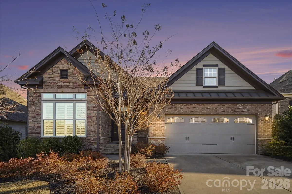 Property Slideshow image 1 of 33 | 15828 vale ridge dr, Charlotte, NC, 28278