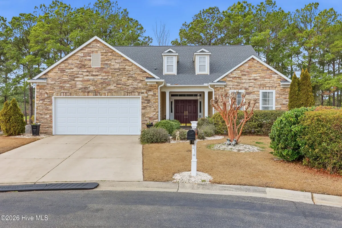 Property Slideshow image 1 of 48 | 707 royal fern ct, Calabash, NC, 28467