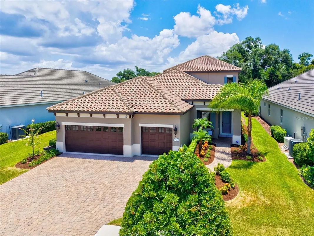 Property Slideshow image 1 of 94 | 11909 hunters creek rd, Venice, FL, 34293
