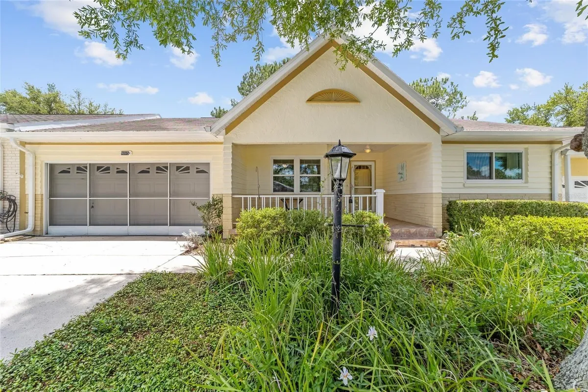 Property Slideshow image 1 of 41 | 9085 sw 96th ln b, Ocala, FL, 34481