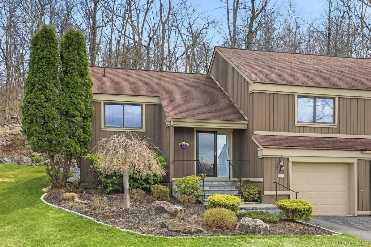 Property Slideshow image 1 of 24 | 612 heritage hls a, Somers, NY, 10589