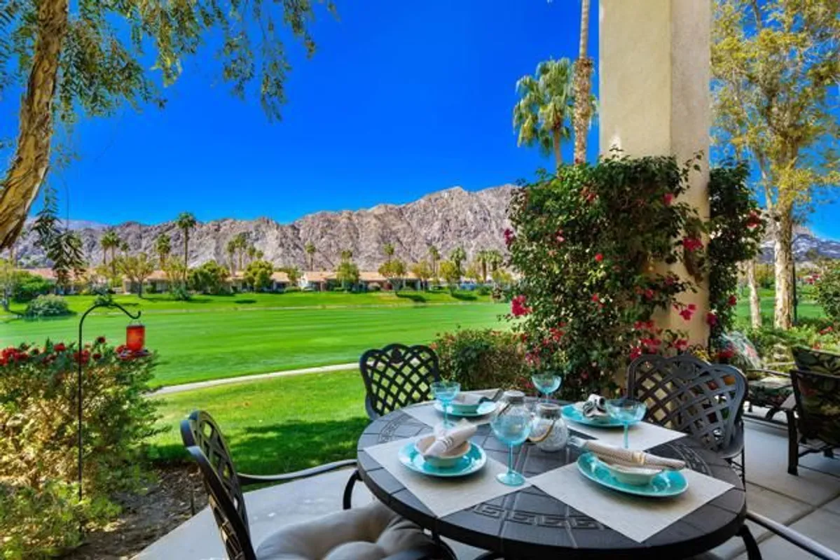 Property Slideshow image 1 of 42 | 54469 oakhill, La Quinta, CA, 92253
