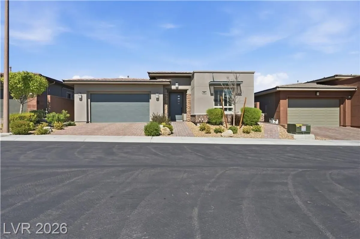 Property Slideshow image 1 of 46 | 6865 steel mist st, Las Vegas, NV, 89148