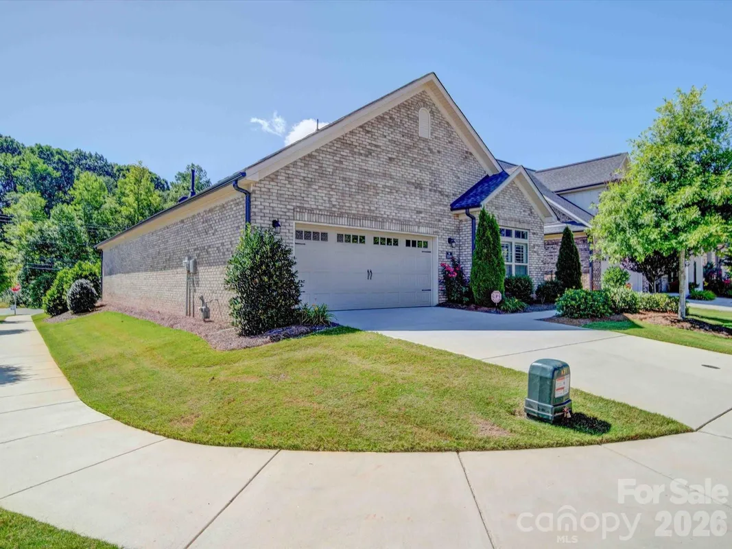 Property Slideshow image 1 of 44 | 5218 courtyard ln, Belmont, NC, 28012