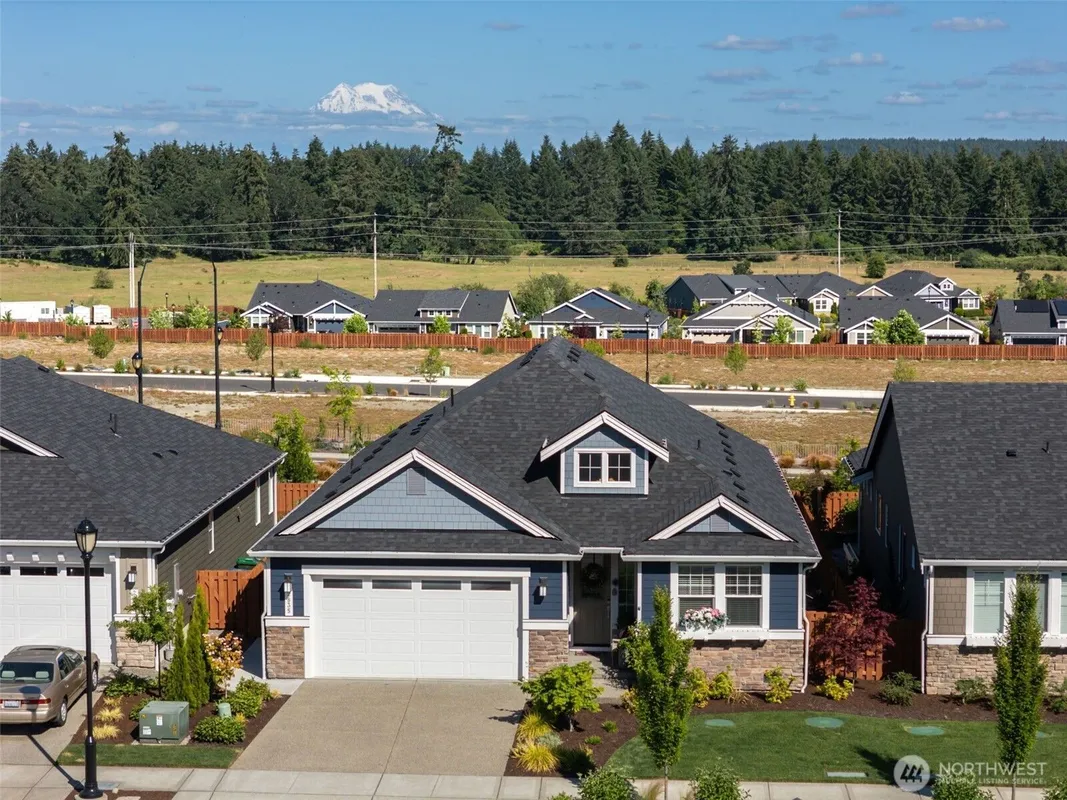 Property Slideshow image 1 of 40 | 2835 arrowroot loop, Olympia, WA, 98513