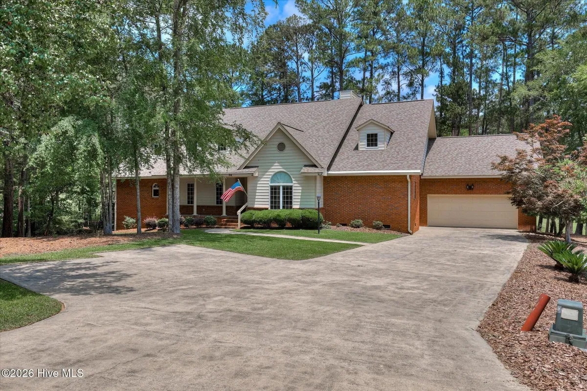 Property Slideshow image 1 of 76 | 314 palmer ln, Mccormick, SC, 29835