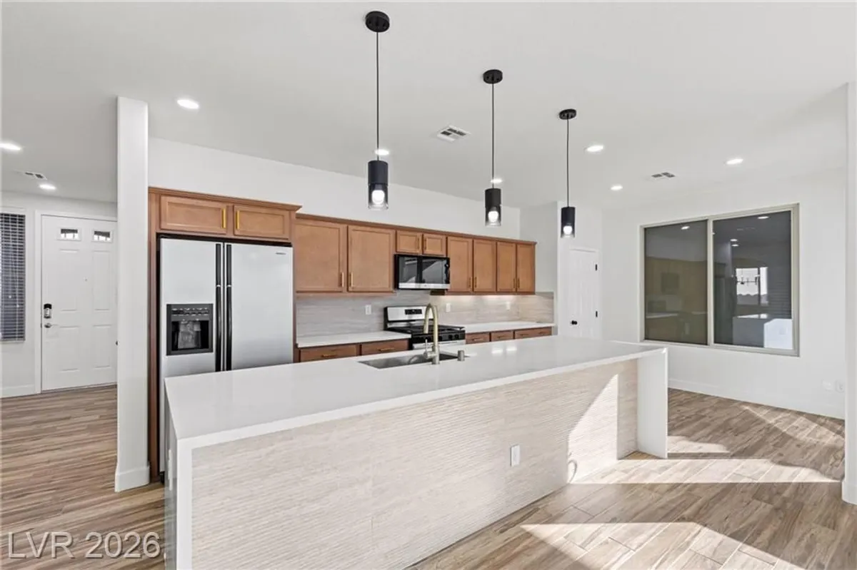 Property Slideshow image 1 of 51 | 5633 keystone crest st, North Las Vegas, NV, 89081