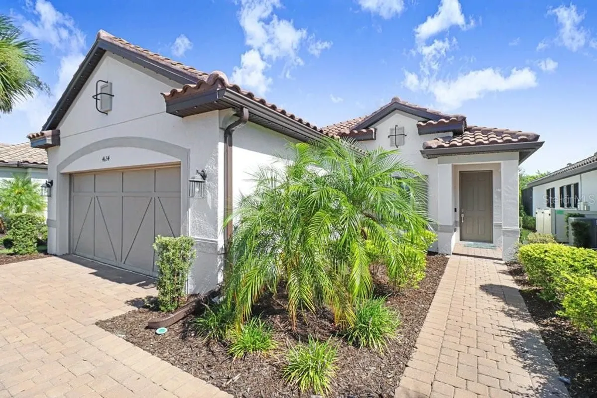 Property Slideshow image 1 of 40 | 4634 crestpoint way, Palmetto, FL, 34221