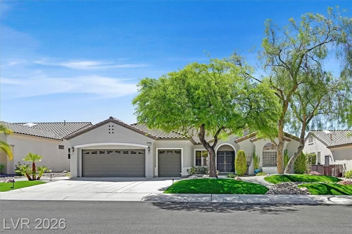 Property Slideshow image 1 of 68 | 1763 sebring hills dr, Henderson, NV, 89052
