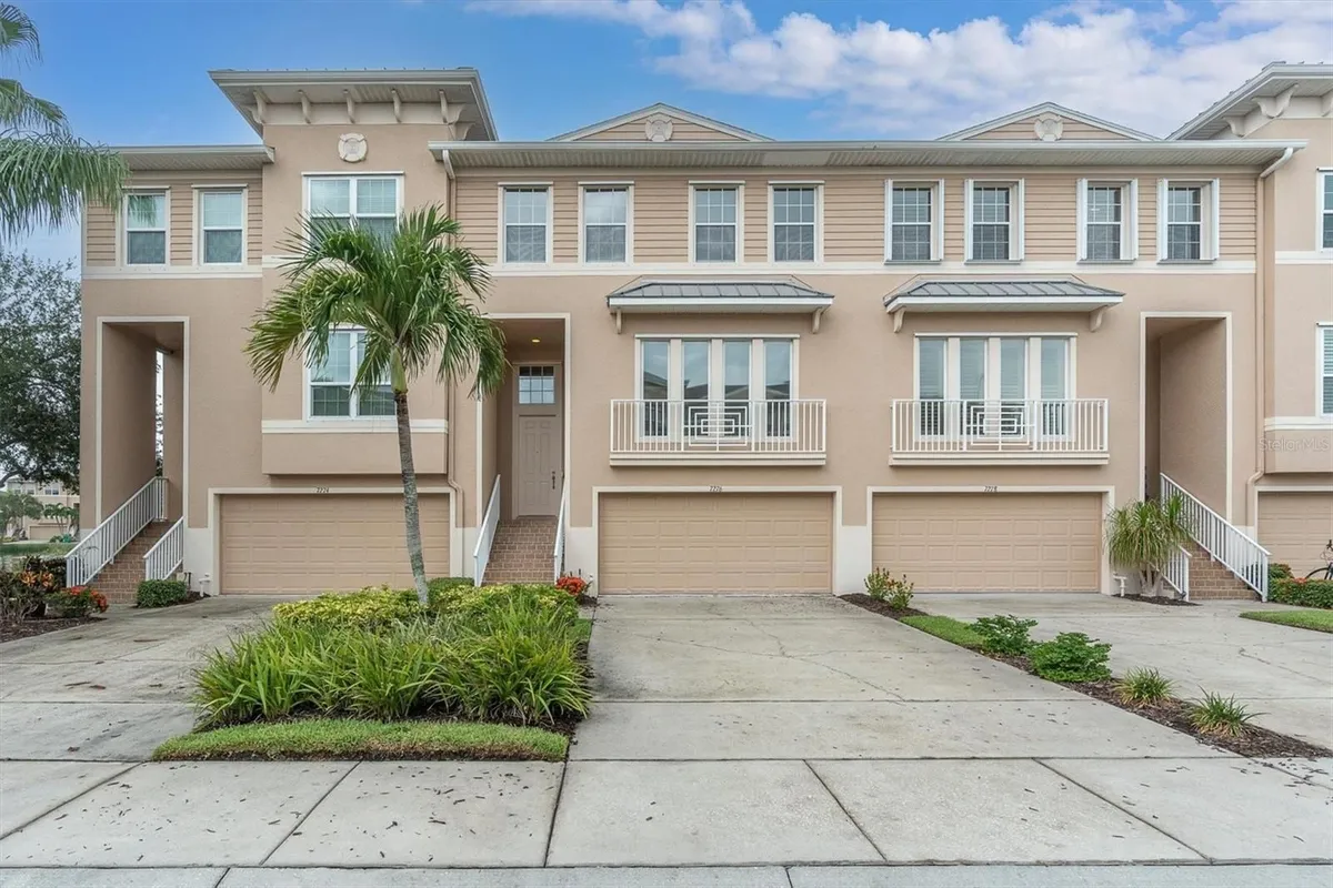 Property Slideshow image 1 of 70 | 7276 islamorada cir, Seminole, FL, 33777