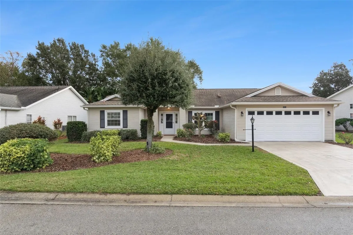 Property Slideshow image 1 of 17 | 3919 plantation blvd, Leesburg, FL, 34748