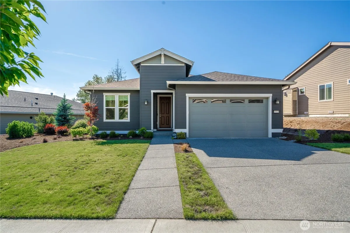 Property Slideshow image 1 of 40 | 15018 179th ave, Bonney Lake, WA, 98391