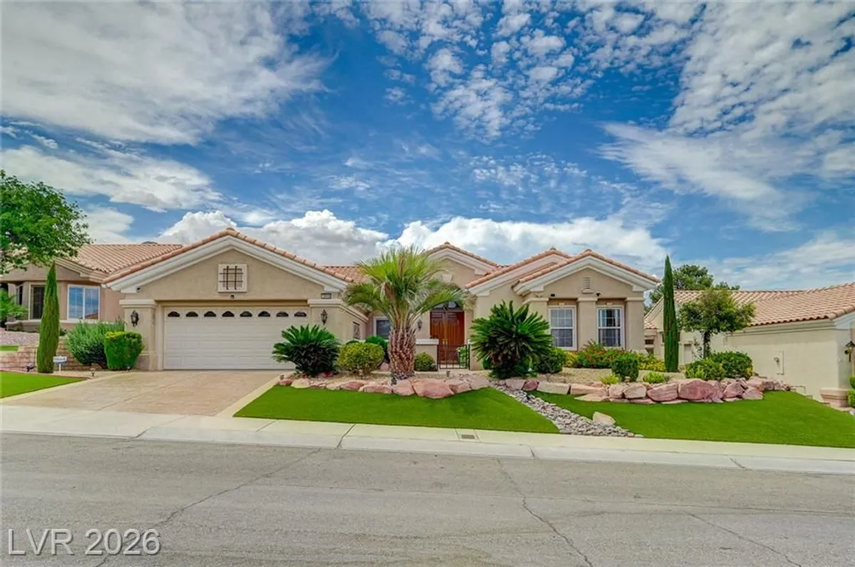 Property Slideshow image 1 of 94 | 10608 back plains dr, Las Vegas, NV, 89134