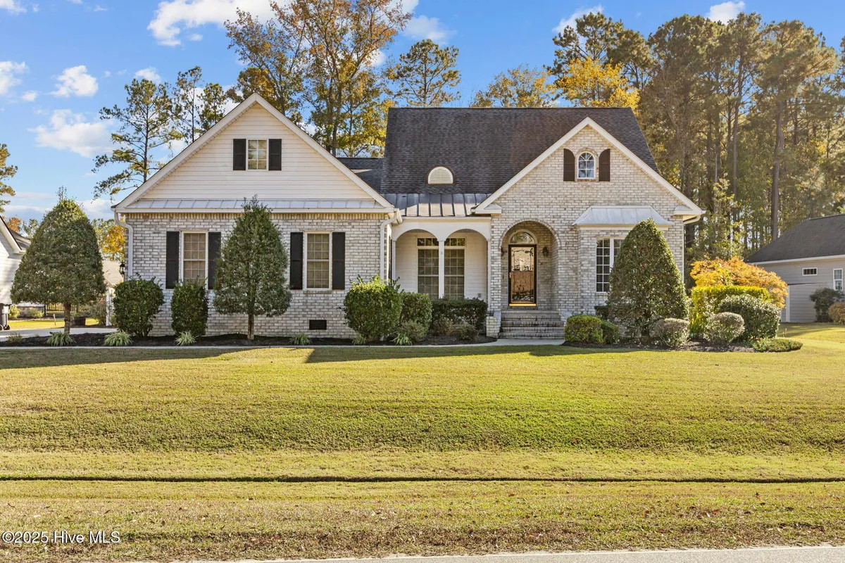 Property Slideshow image 1 of 44 | 509 s middleton dr, Calabash, NC, 28467