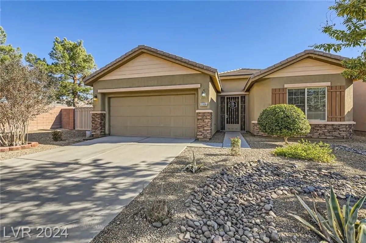 Property Slideshow image 1 of 32 | 3306 american mustang ct, Las Vegas, NV, 89122