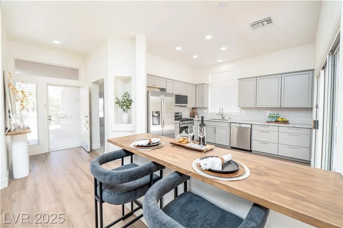 Property Slideshow image 1 of 37 | 10301 coal creek pl, Las Vegas, NV, 89134