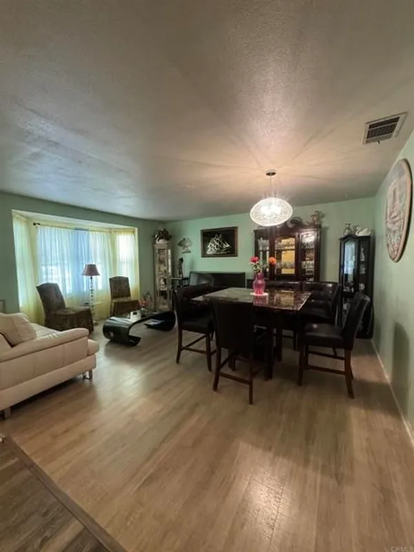 Property Slideshow image 1 of 24 | 2219 el toro cir, Hemet, CA, 92545