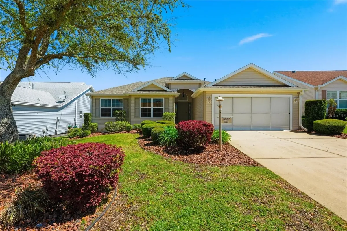 Property Slideshow image 1 of 43 | 1563 eastover ter, The Villages, FL, 32162