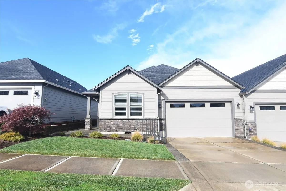 Property Slideshow image 1 of 40 | 1618 ne 174th st, Ridgefield, WA, 98642