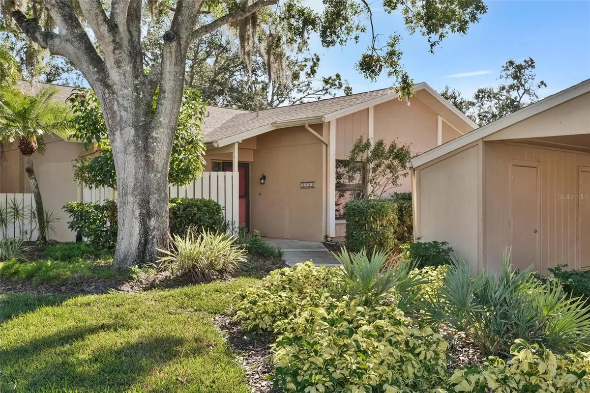 Property Slideshow image 1 of 22 | 3448 tallywood cir # 7050, Sarasota, FL, 34237