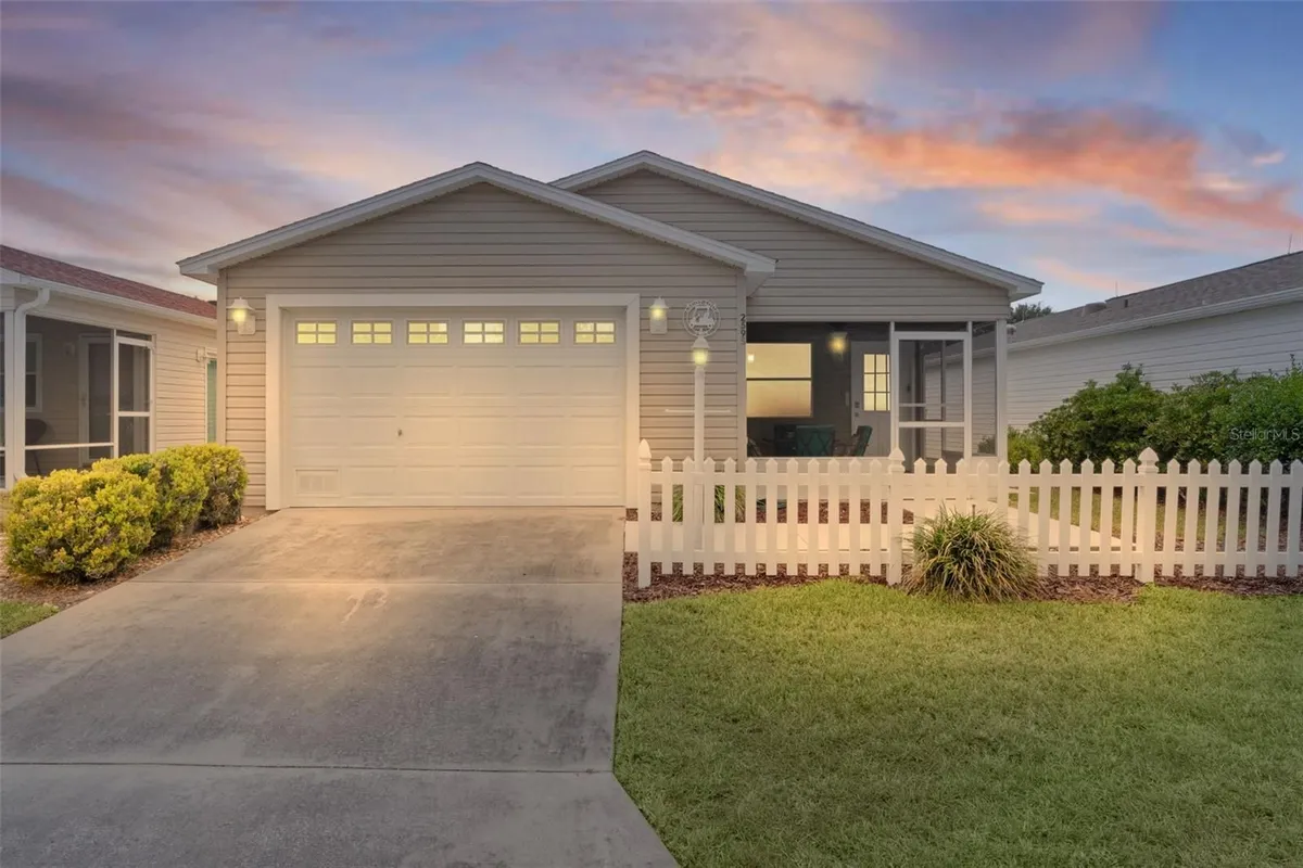 Property Slideshow image 1 of 55 | 2595 ascot loop, The Villages, FL, 32162