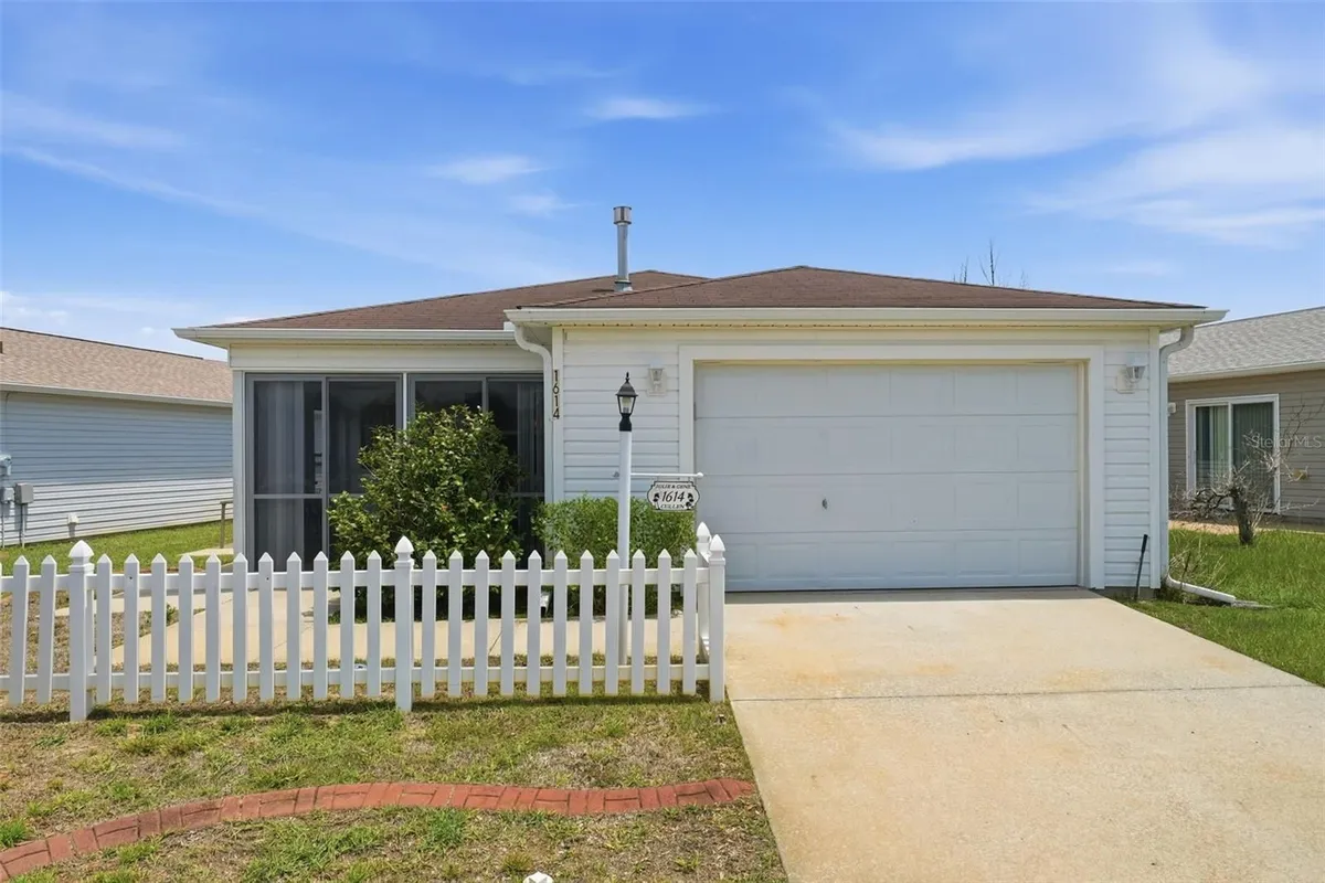 Property Slideshow image 1 of 33 | 1614 gibbes way, The Villages, FL, 32162