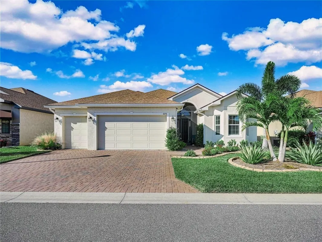 Property Slideshow image 1 of 69 | 6216 pinehurst loop, Winter Haven, FL, 33884