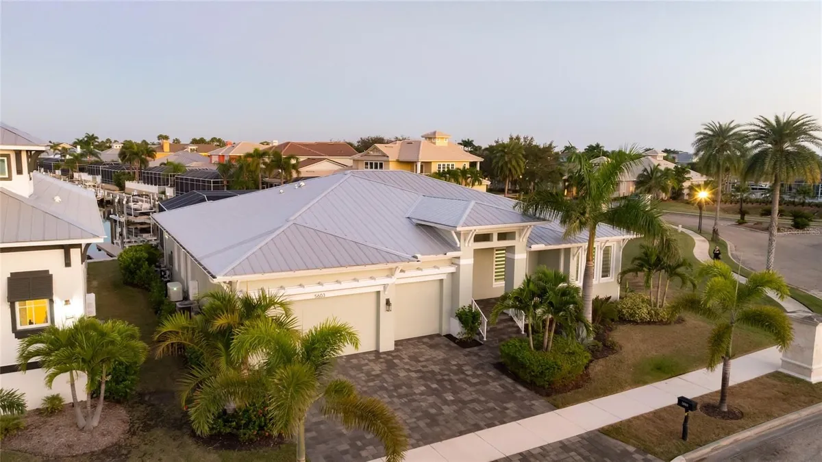 Property Slideshow image 1 of 64 | 5603 tybee island dr, Apollo Beach, FL, 33572