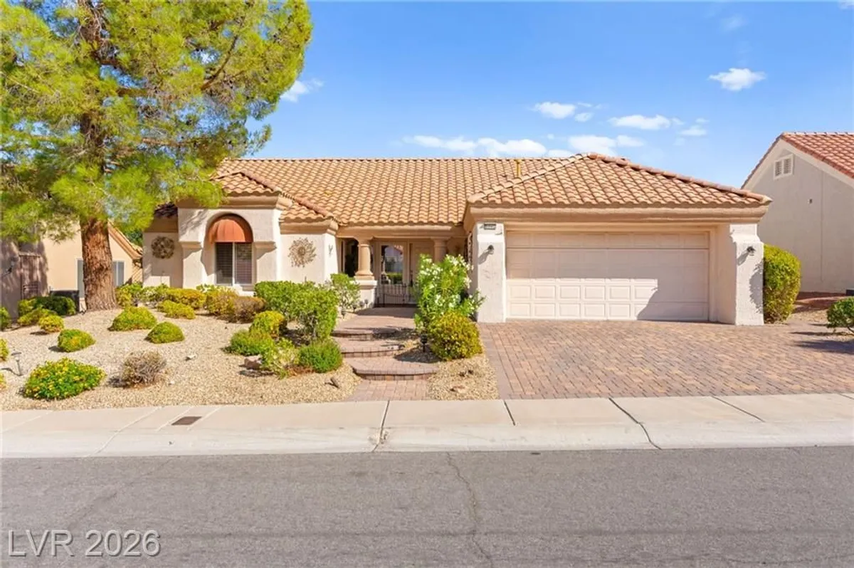Property Slideshow image 1 of 18 | 2712 lotus hill dr, Las Vegas, NV, 89134