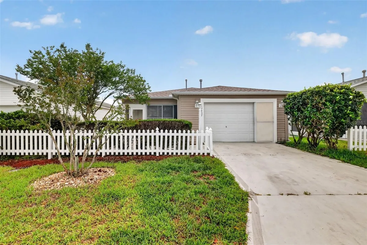 Property Slideshow image 1 of 34 | 17457 se 81st newberry ct, The Villages, FL, 32162