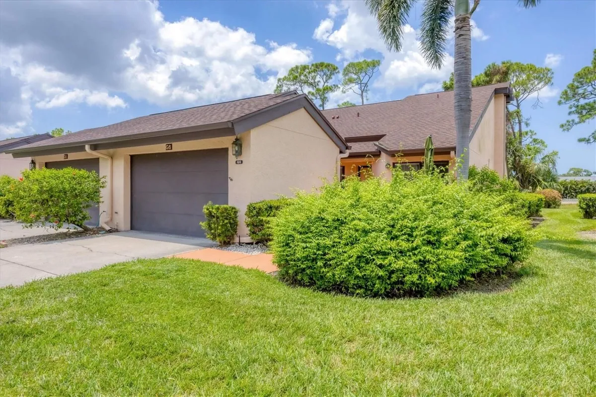 Property Slideshow image 1 of 45 | 6271 timber lake dr g6, Sarasota, FL, 34243
