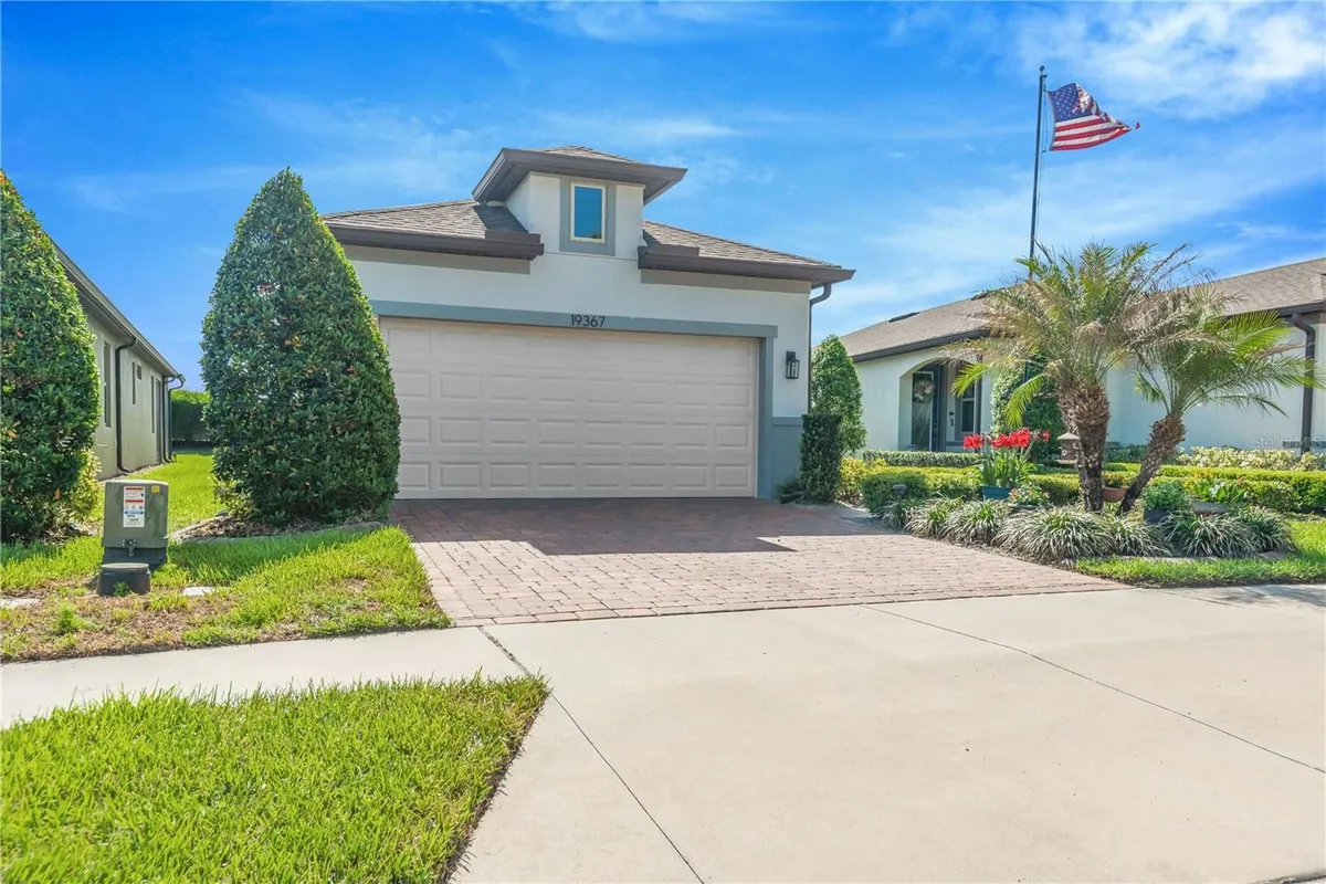 Property Slideshow image 1 of 44 | 19367 coastal shore ter, Land O Lakes, FL, 34638
